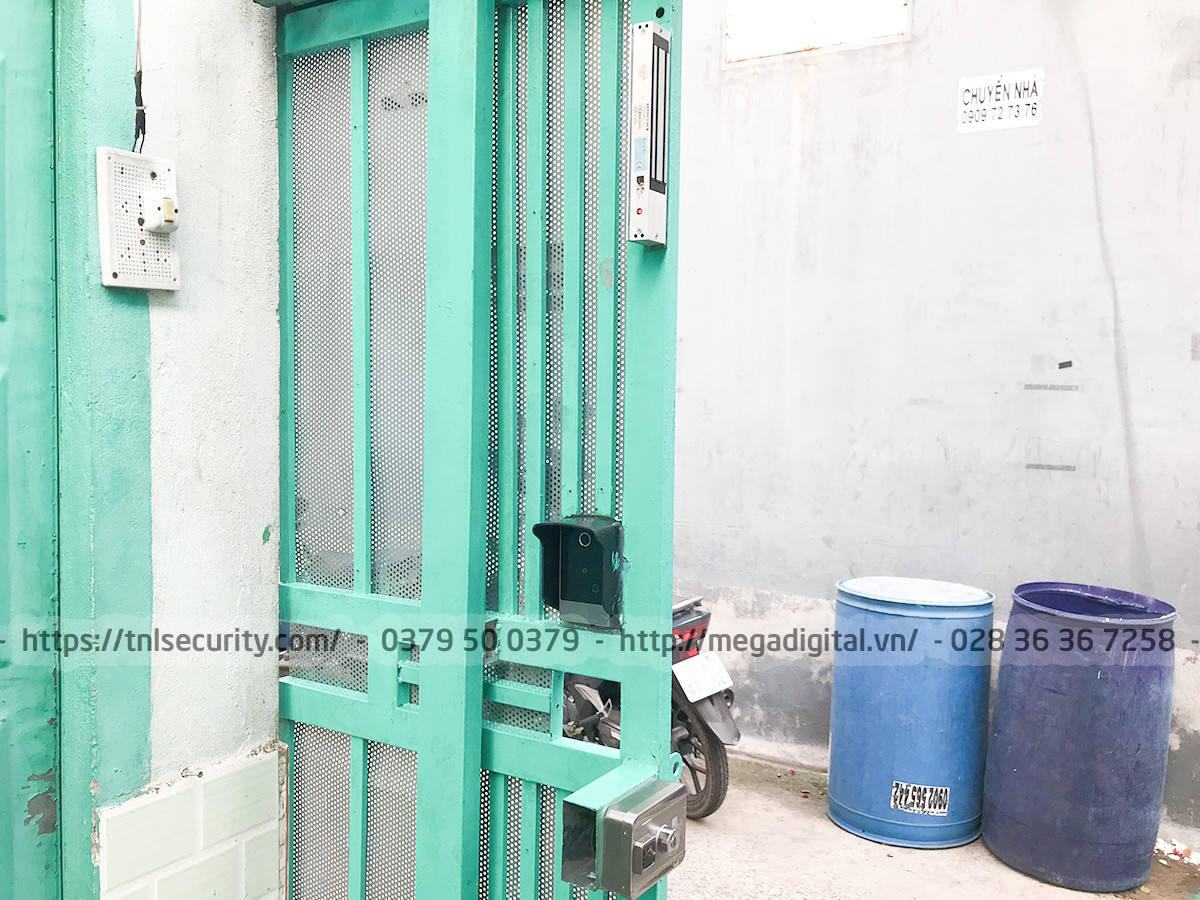 Lap-dat-khoa-thong-minh-dung-van-tay-kem-nam-cham-dien-cho-nha-tro-tai-Binh-Duong